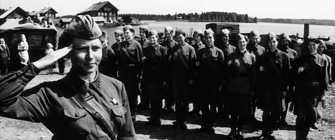 Фильм А зори здесь тихие (1972). Кадр N71313