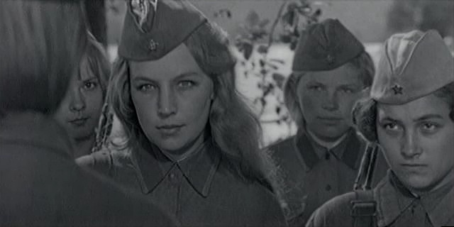 Фильм А зори здесь тихие (1972). Кадр N71314