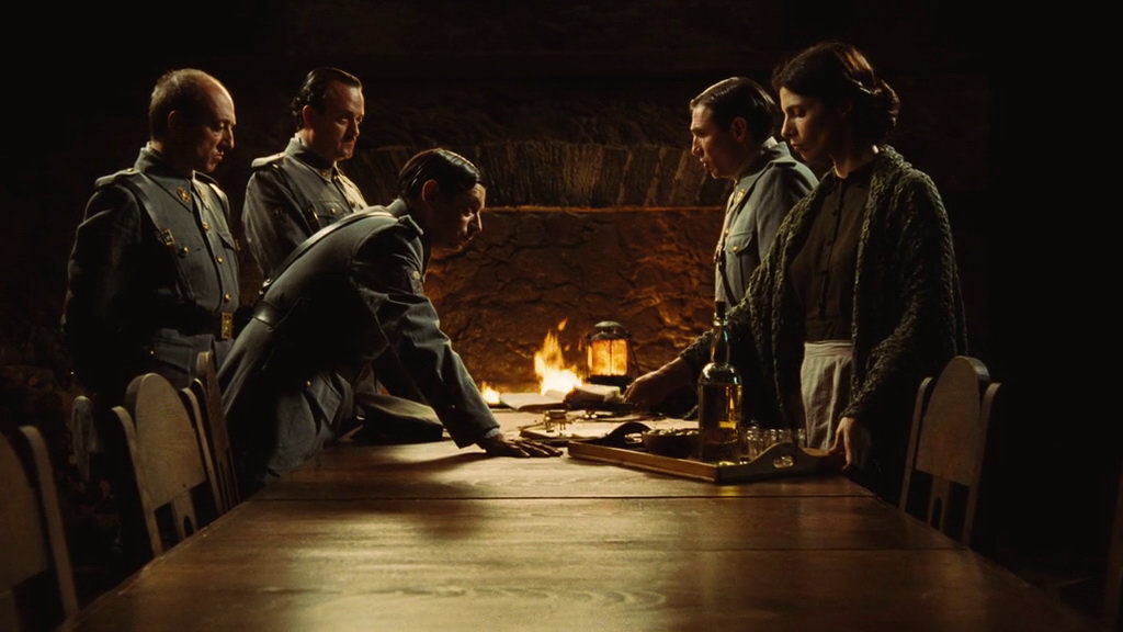 Фильм Лабиринт Фавна (2006). Кадр N71698