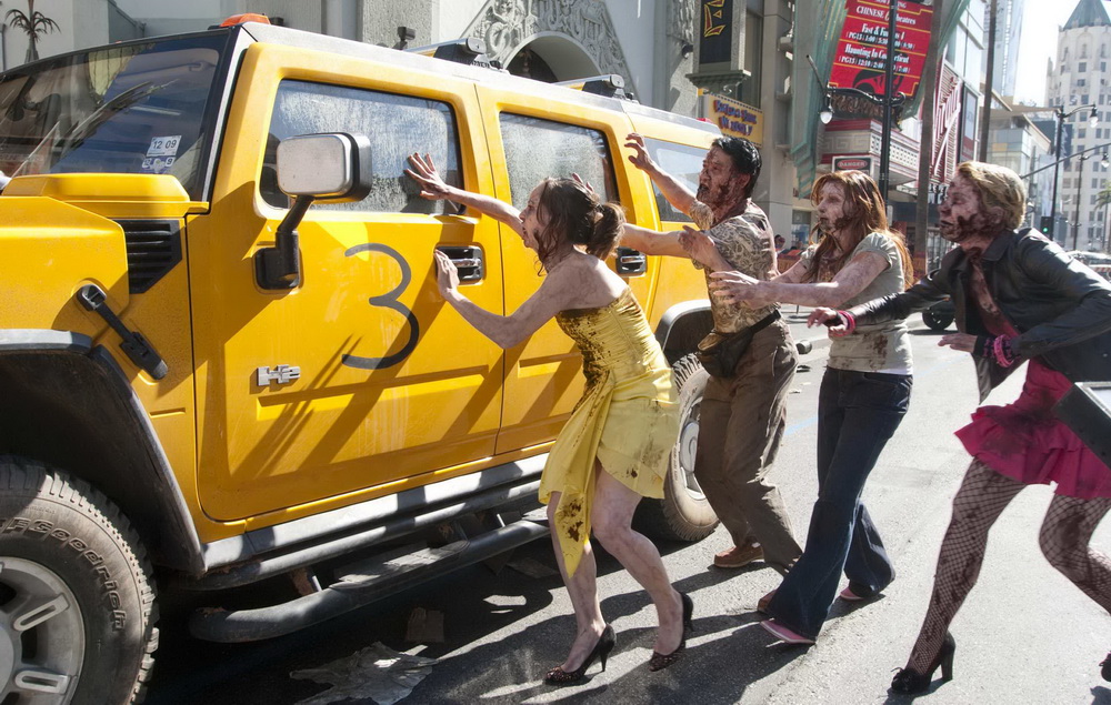 Фильм Добро пожаловать в Зомбилэнд (2009). Кадр N24626