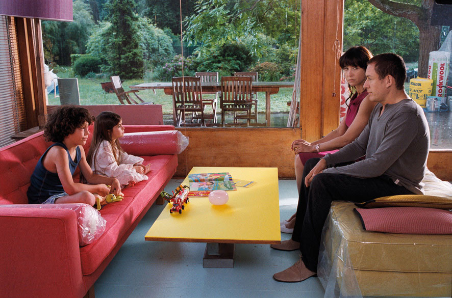 Фильм По ту сторону кровати (2008). Кадр N74300