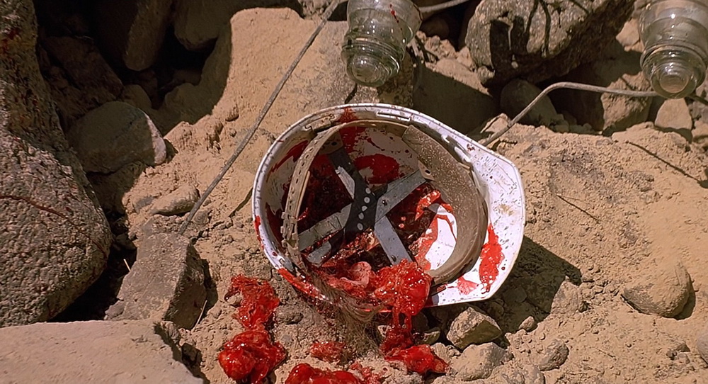 Фильм Дрожь земли (1990). Кадр N74408