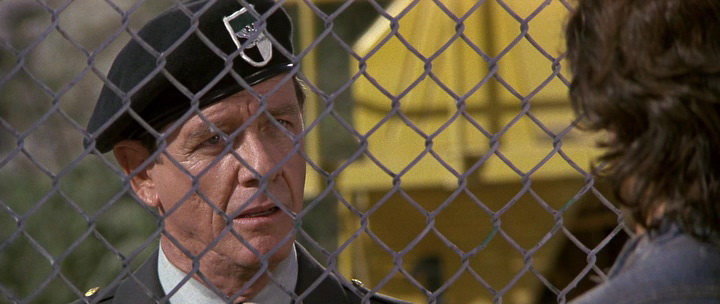 Фильм Рэмбо 2 (1985). Кадр N74745