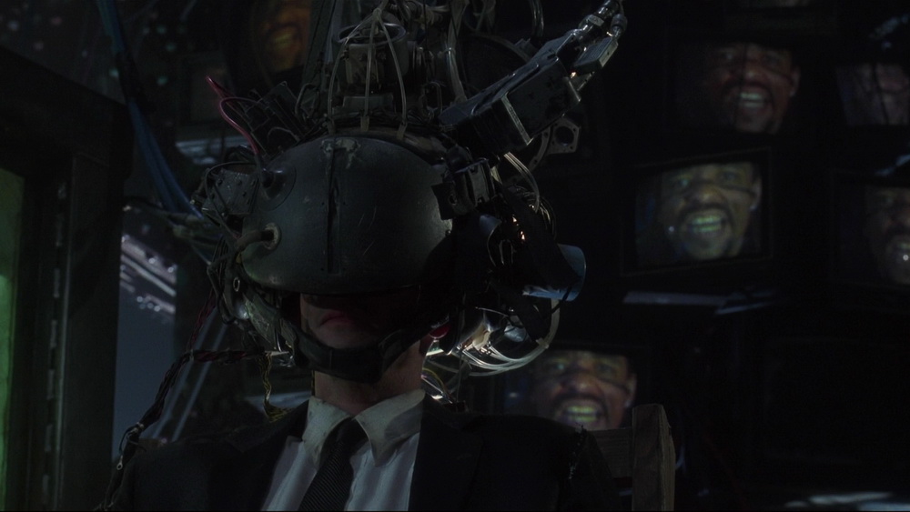 Фильм Джонни Мнемоник (1995). Кадр N83460