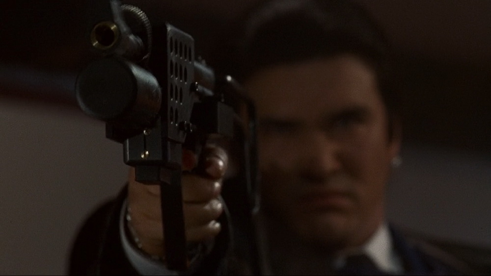 Фильм Джонни Мнемоник (1995). Кадр N83465