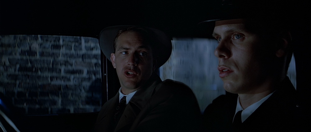 Фильм Неприкасаемые (1987). Кадр N86281