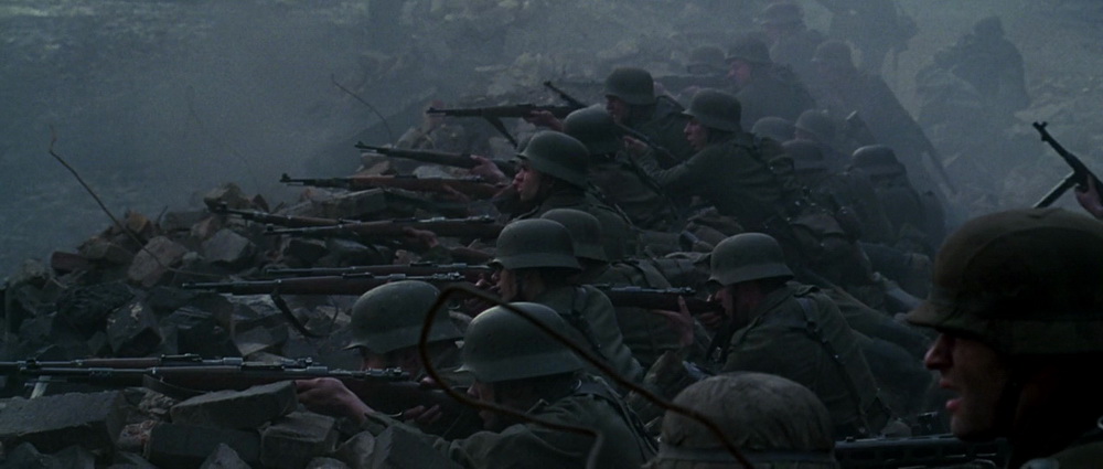 Фильм Враг у ворот (2001). Кадр N87451