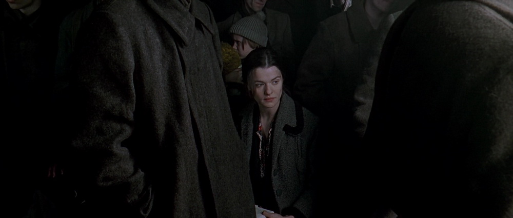 Фильм Враг у ворот (2001). Кадр N87452