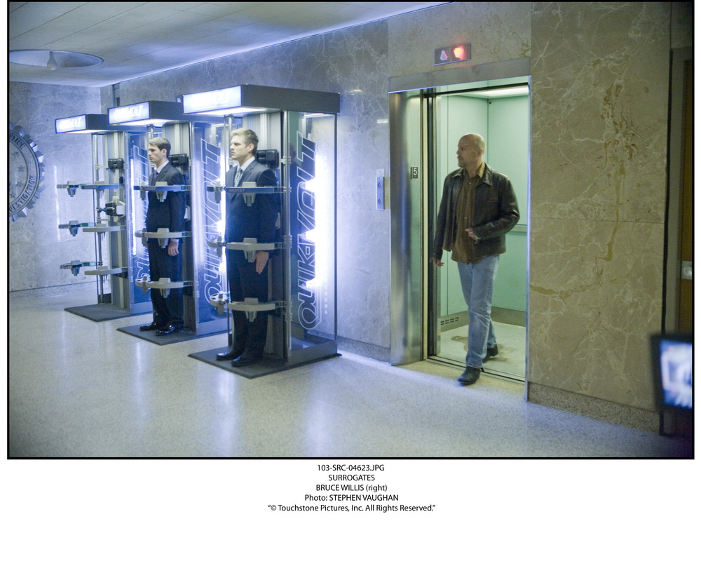 Фильм Суррогаты (2009). Кадр N25078