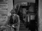 Превью кадра #62180 из фильма "Похитители велосипедов"  (1948)