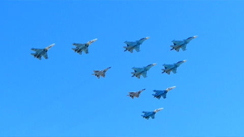 Авиационный парад в Москве (9 мая 2014 года)